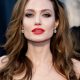 Nữ diễn viên Angelina Jolie từng được bầu chọn là người phụ nữ đẹp nhất thế giới. Ảnh: Huffington Post.